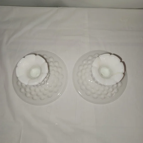Fenton Set Of White Hobnail Milk Glass Candle Holders Vintage Collectible - Picture 7 of 8